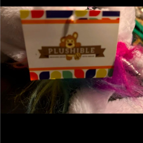 PLUSH UNICORN HAND MUFF ( see photo I’d say 4+) - Picture 4 of 6